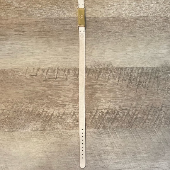 Tory Burch Light Oak & Rose Gold Fitbit Fret Double Wrap Bracelet - Picture 11 of 13